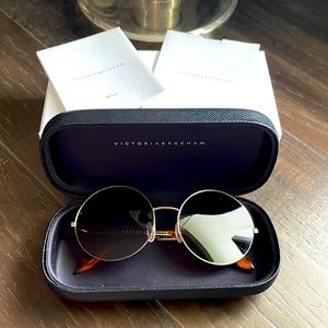 NWOT Victoria Beckham round sunglasses.